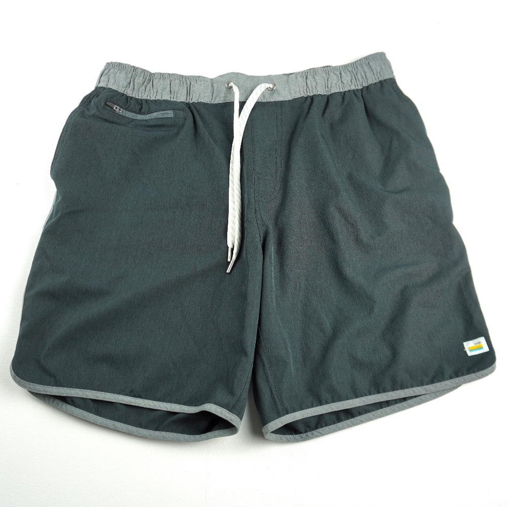 Vuori Shorts Men Large Gray Unlined Performance Drawstring Athletic V330 4 Way